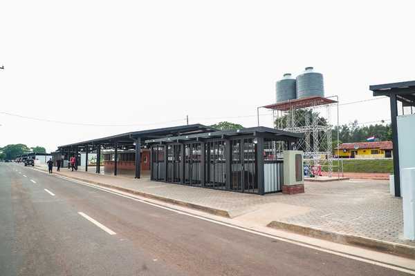 Essap inauguró reservorio que garantiza abastecimiento de agua en Coronel Oviedo | .::Agencia IP::.
