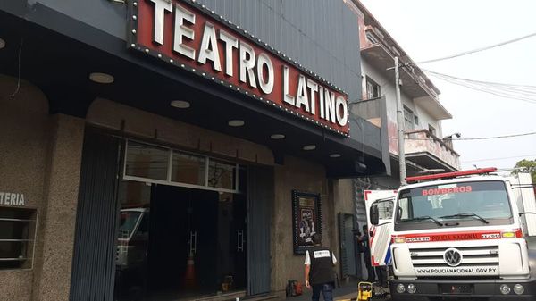 Principio de incendio en el Teatro Latino - Nacionales - ABC Color