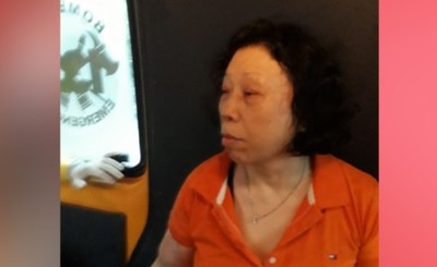 Fuertes vientos derribaron un cartel e hirió a una mujer