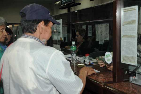 Se adelanta pagos de haberes y aguinaldo para los jubilados » Ñanduti
