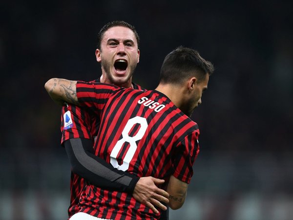 Suso da aire al Milan