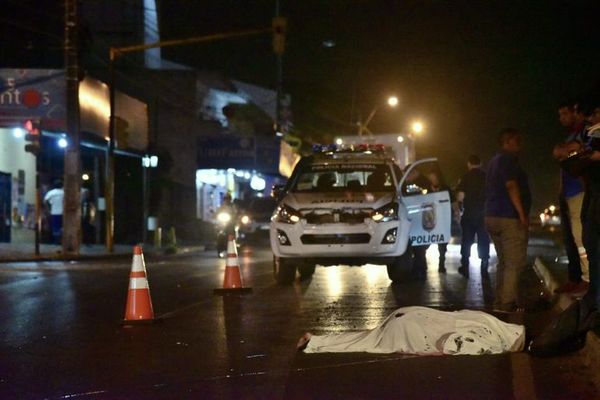 Bus atropella y mata a motociclista en Ñemby - Nacionales - ABC Color