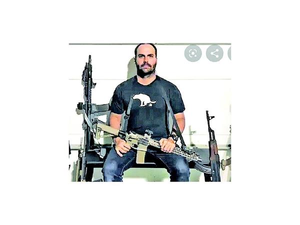 Hijo de Bolsonaro advierte a la izquierda