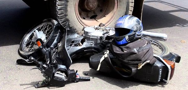 Bus atropella y mata a motociclista sobre Acceso Sur | Noticias Paraguay