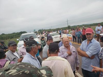 Productores de Paraguarí: “Si no vendemos pasamos hambre”