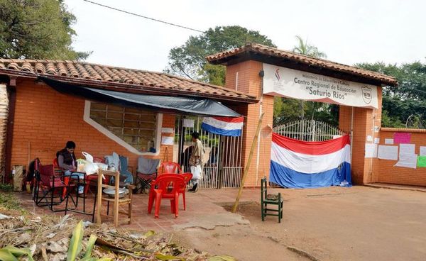 Estudiante quedó inconsciente tras ser golpeado en su colegio - Nacionales - ABC Color