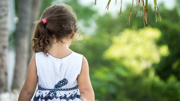 Mujer 'acusada' de raptar a niña niega el hecho » Ñanduti