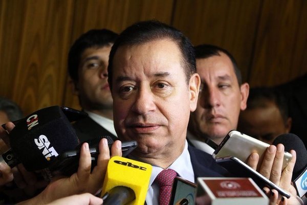 A pesar del silencio del Ejecutivo, Cuevas debe ir a la cárcel, dice senador - ADN Paraguayo
