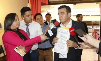 HOY / Petta tirotea contra legisladores y pide a Contraloría informe de investigación en su contra