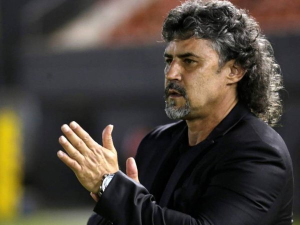 Leonel Álvarez desmintió que le echaron de Libertad por "tesapo'ê"