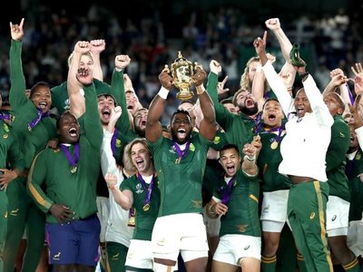 Sudáfrica, campeón mundial al derrotar con justicia a Inglaterra