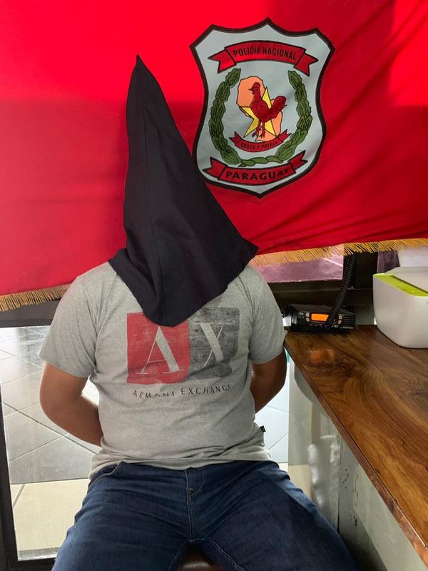 Detienen a paraguayo buscado por EE.UU. en el aeropuerto Silvio Pettirossi - Nacionales - ABC Color