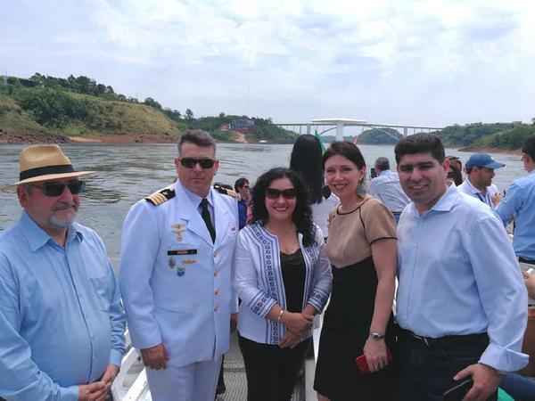 Nueva opción turística une a Paraguay y Argentina mediante un catamarán | .::Agencia IP::.