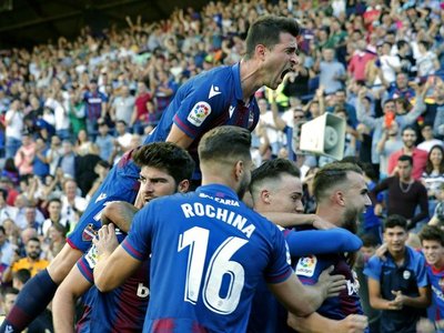 Levante remonta al Barcelona en una gran segunda parte