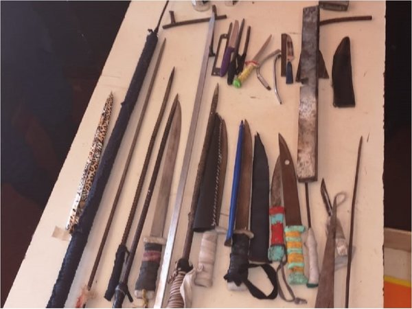 Incautan armas blancas y lanzas en penal de Pedro Juan Caballero