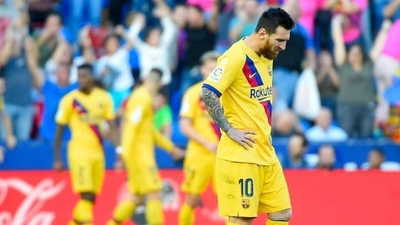 HOY / El modesto Levante propina una dura derrota al Barcelona de Messi