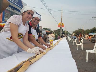 Choripan más largo del mundo en Altos - Nacionales - ABC Color