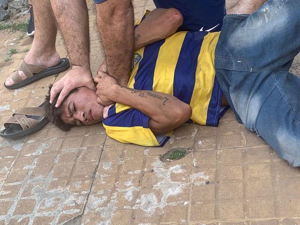 Detienen a malviviente que intentó robar en cada del fiscal Ruiz - Nacionales - ABC Color