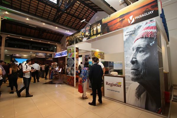 Turismo local cayó 30%, por lo que Senatur apuesta a promoción