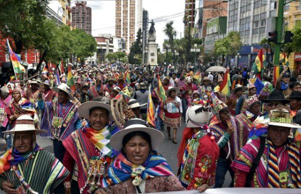 Bolivia: Protestas decaen pero crece incertidumbre