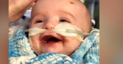 Bebé en coma despertó y le sonrió a su papá