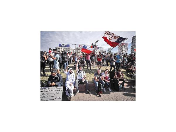 En Chile claman por nueva constitución para superar crisis