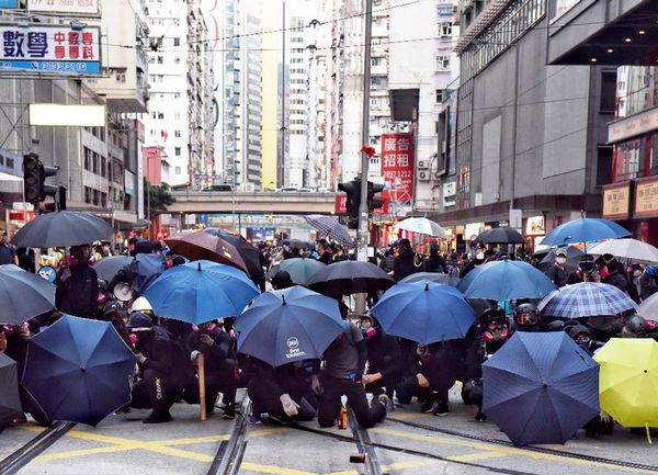 Represión en nuevas protestas en Hong Kong - Internacionales - ABC Color