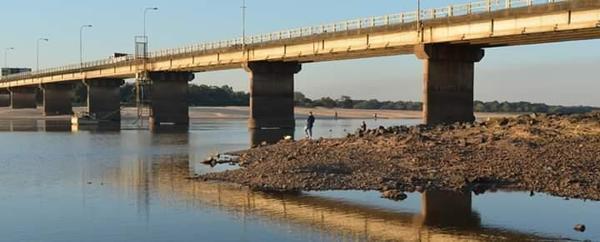 Crítico momento del río Tebicuary - ADN Paraguayo