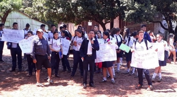 Estudiante es querellado por denunciar falta de transparencia en Otaño