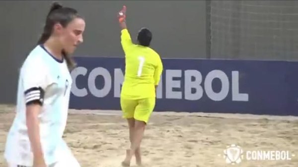 El golazo de Gloria 'Shishi' Saleb para la Albirroja