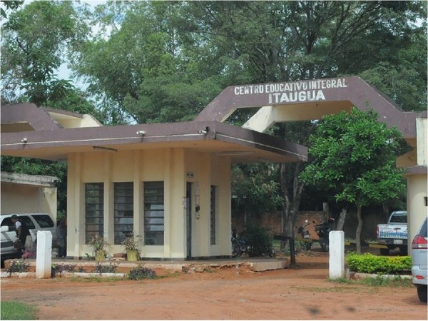 Adolescentes fugados del Centro Educativo de Itauguá continúan prófugos