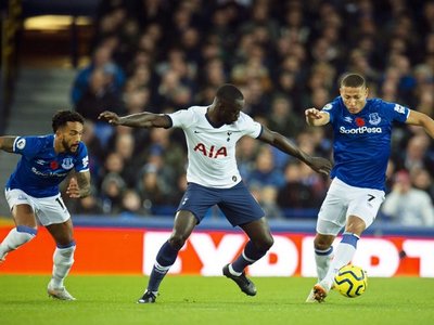 El Everton acentúa la crisis del Tottenham