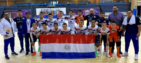 La Albirroja es campeona invicta en el fútbol de salón C13 » Ñanduti