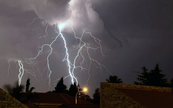 Anuncian tormentas eléctricas en varios puntos del país