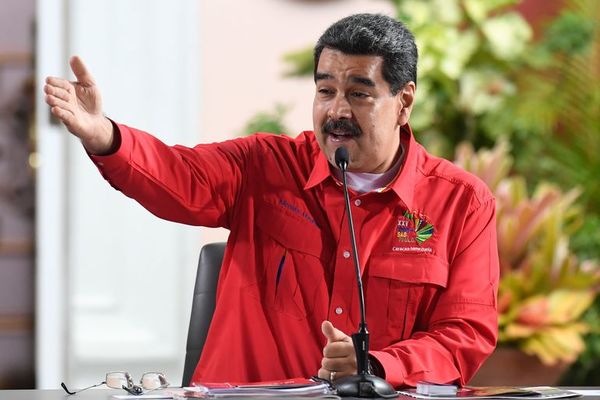 Maduro llama “pelele del imperialismo” a Bukele tras expulsar a diplomáticos  - Mundo - ABC Color