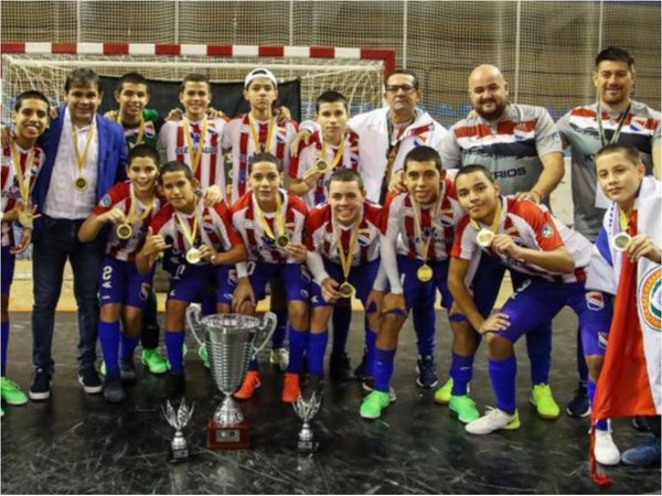 Paraguay campeón Mundial C13
