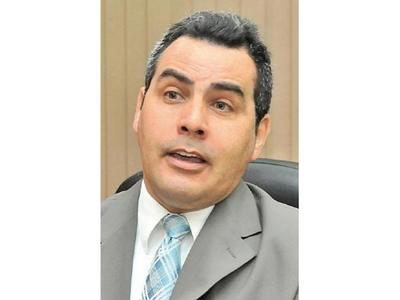 Kronawetter dice que reforma penal mantiene a víctimas atadas de mano