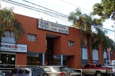 Investigan a la pareja de una mujer que llegó muerta a un sanatorio