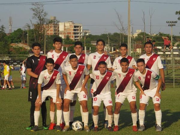 Olimpia sigue liderando la Sub 15   - Fútbol - ABC Color