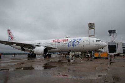 Susto por desperfecto e intento de despegue de un avión