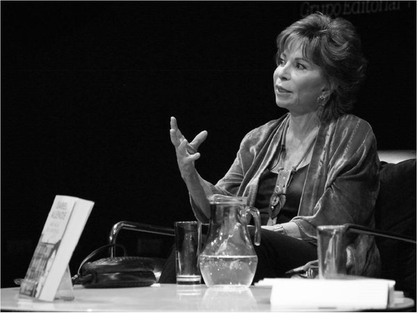 Isabel Allende califica a Trump de "imbécil" por cambio climático