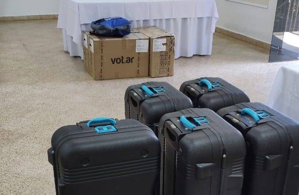HOY / En una de estas máquinas se votará el año que viene