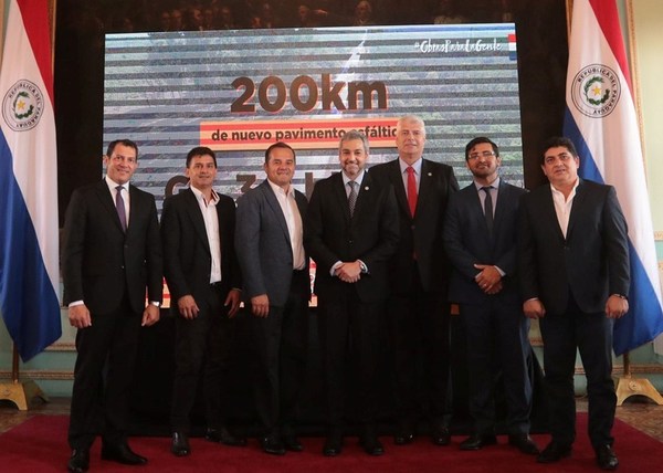 Anuncian 200 km de nuevos asfaltados para conectar a más distritos de la Región Oriental - ADN Paraguayo