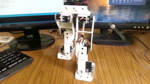 Nuevo sistema de operación transfiere movimientos humanos a un robot bípedo  - Tecnología - ABC Color