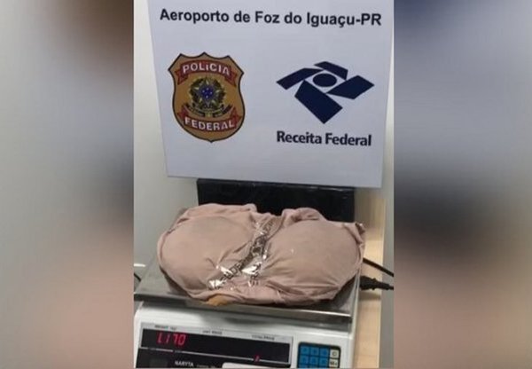 BRASIL: CAE PARAGUAYO CON NALGAS FALSAS LLENAS DE COCAÍNA