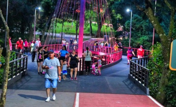 Casi 30.000 personas ya visitaron Parque Lineal en 12 días