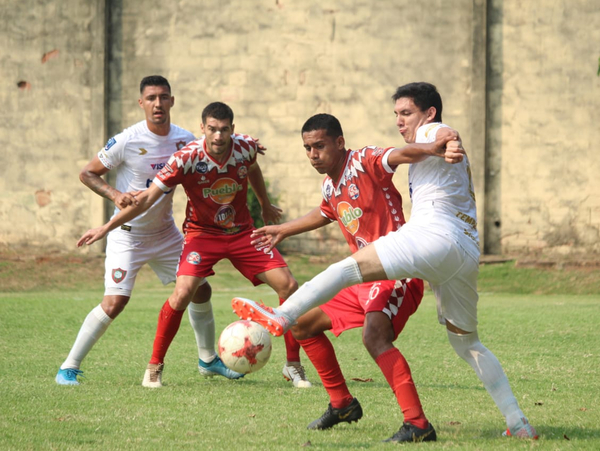 Cinco clubes luchan por el ascenso en la B