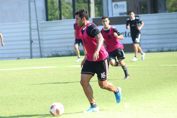 Olimpia se moviliza tras la caída ante Luqueño