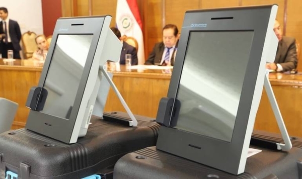 HOY / ¿Error de US$ 22 millones? No son seguras, dicen: las máquinas son sospechosas