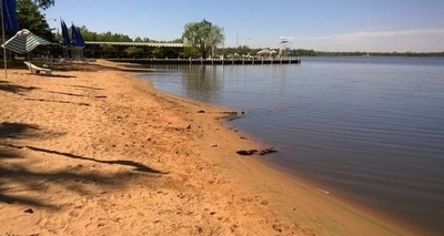 HOY / Piden intervenir en limpieza del Lago Ypacaraí: "Es el momento justo para hacer algo"